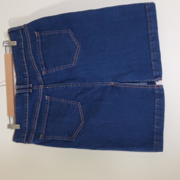 Old Navy Women's Denim Mini SKIRT Size 10 - Picture 3 of 4